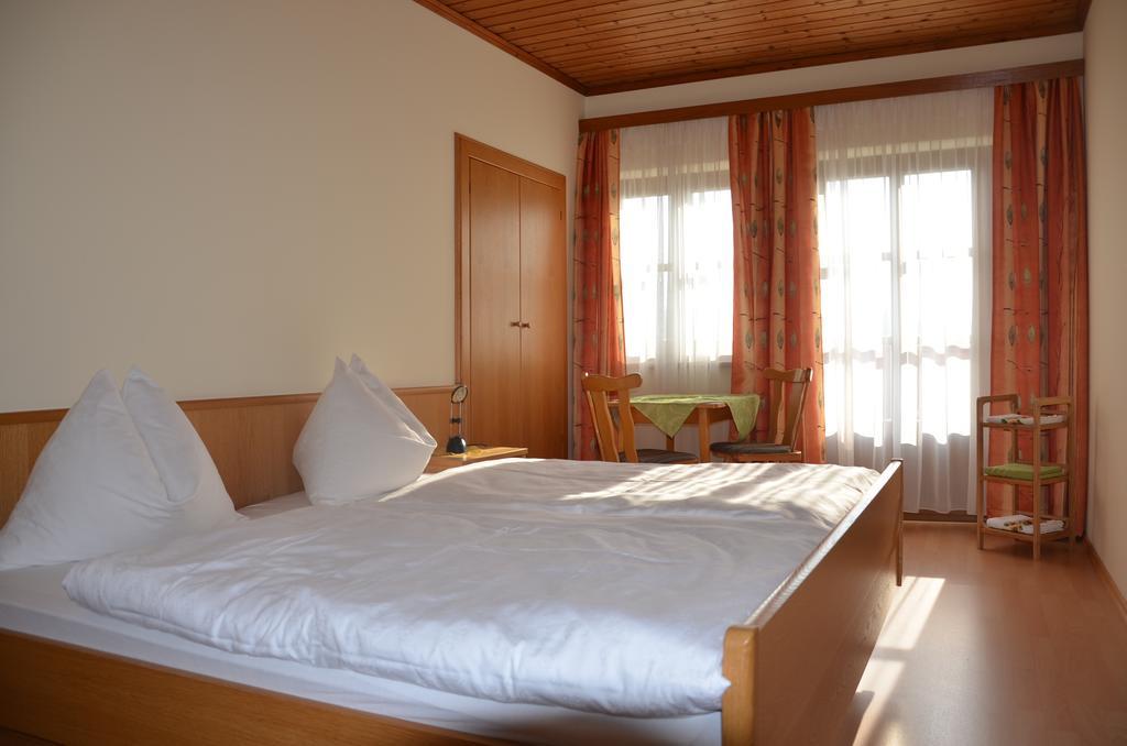 Urlaub Am Kraeutlhof In Mariapfarr Apartment Ruang foto