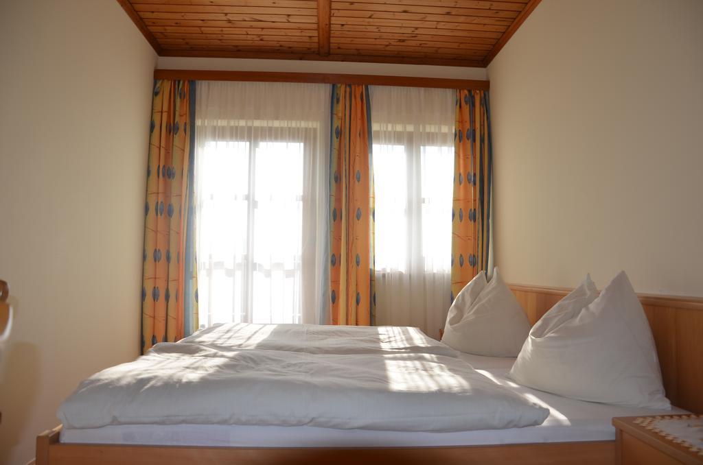 Urlaub Am Kraeutlhof In Mariapfarr Apartment Ruang foto